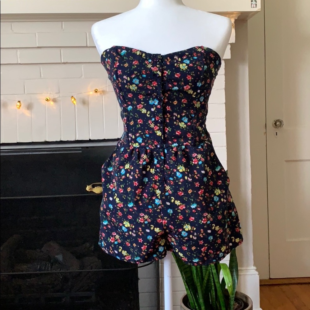 Forever 21 floral print strapless romper